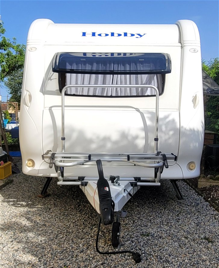 Caravane Hobby 2010 3 places simple essieu avec auvent et déplace-caravane occasion