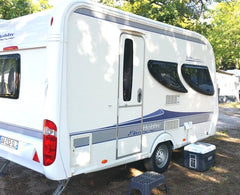 Caravane Hobby 2010 3 places simple essieu avec auvent et déplace-caravane occasion