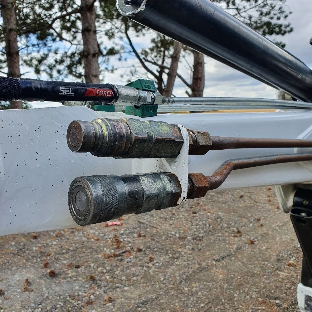 BOBCAT 322G – Mini-Pelle 1,6T sur Chenilles avec 3 Godets Occasion