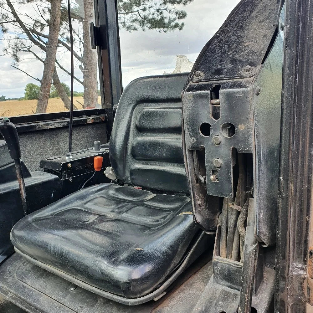 BOBCAT 322G – Mini-Pelle 1,6T sur Chenilles avec 3 Godets Occasion