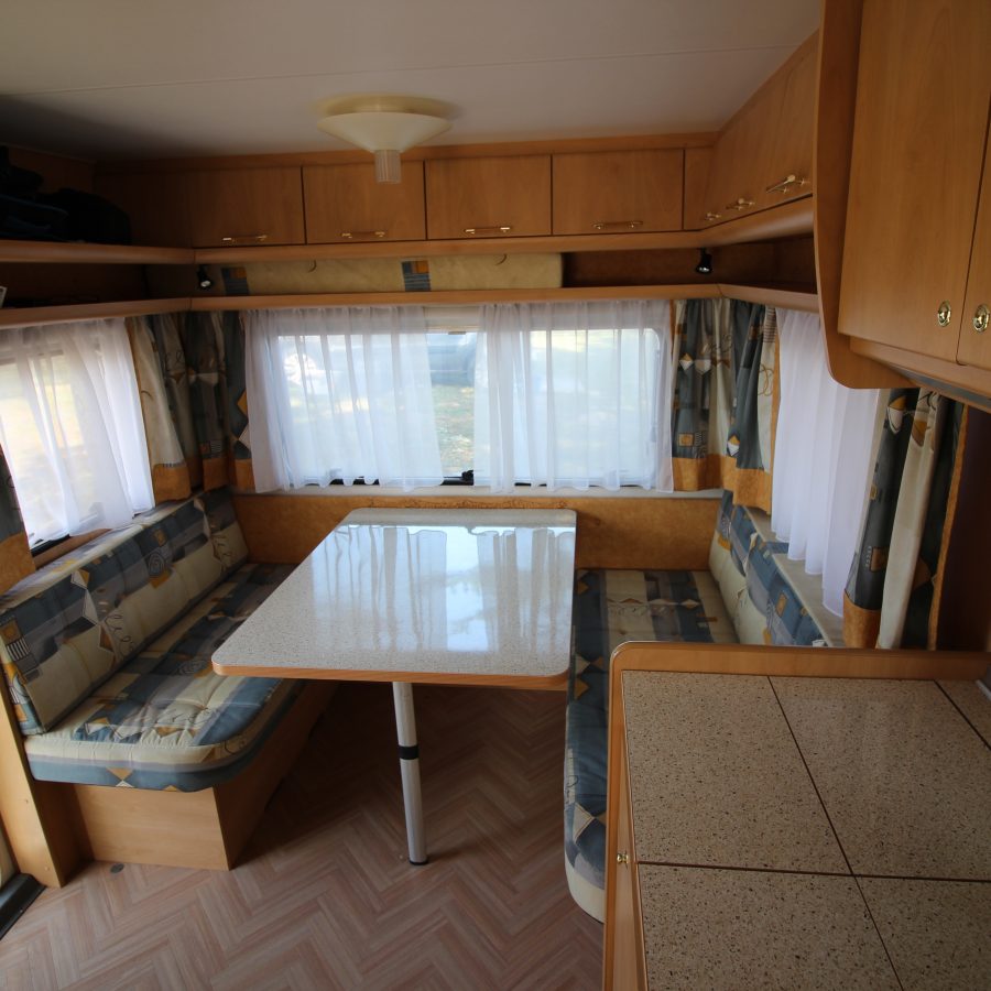 Caravane Bürstner Ventana 450 TS Avantgarde – 4 couchages – Bon état – occasion