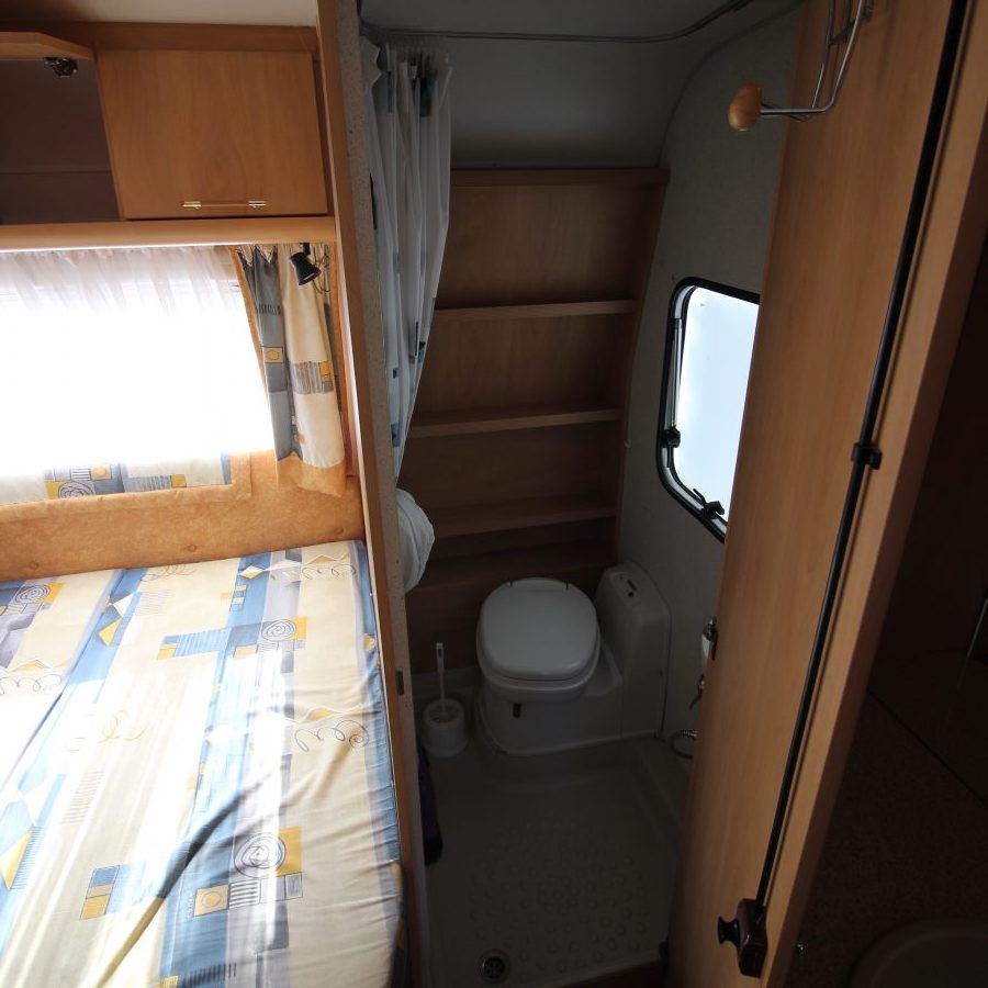 Caravane Bürstner Ventana 450 TS Avantgarde – 4 couchages – Bon état – occasion