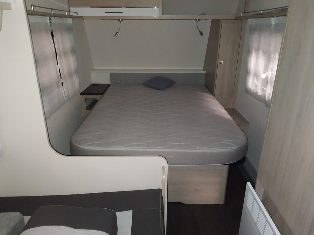 Caravane Caravelair 2019 – 4 couchages – Simple essieu – 6,70 m – Avec auvent et solette occasion