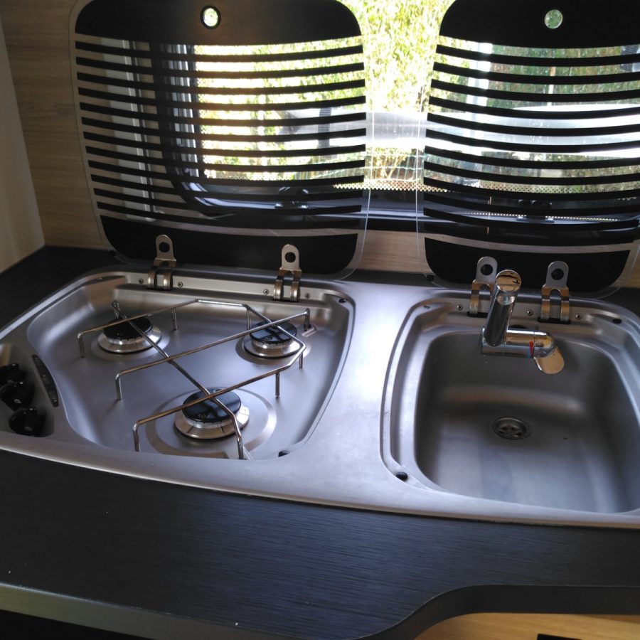 Caravane Caravelair 2022 – 4 couchages – Simple essieu – 5.9m occasion