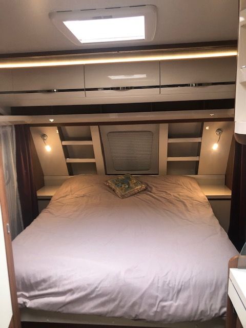 Caravane Hobby 540 UFF 2019 – 4 couchages – Simple essieu – 7.46m occasion