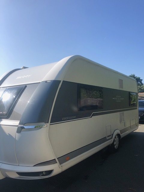 Caravane Hobby 540 UFF 2019 – 4 couchages – Simple essieu – 7.46m occasion
