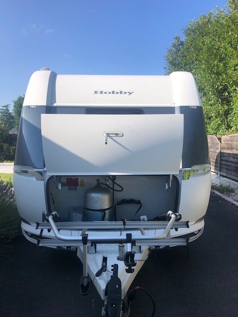 Caravane Hobby 540 UFF 2019 – 4 couchages – Simple essieu – 7.46m occasion