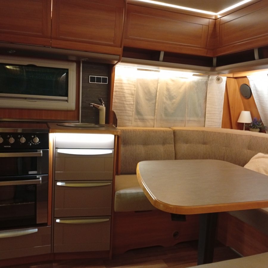 Caravane Hymer Nova 2016 full option 4 places climatisation essieu renforcé occasion
