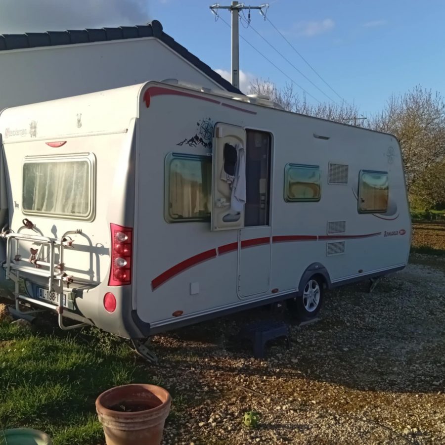 Caravane Sterckeman Romance 520CP 2010 – 4 couchages – Climatisation, douche, moover, auvent, bon état occasion