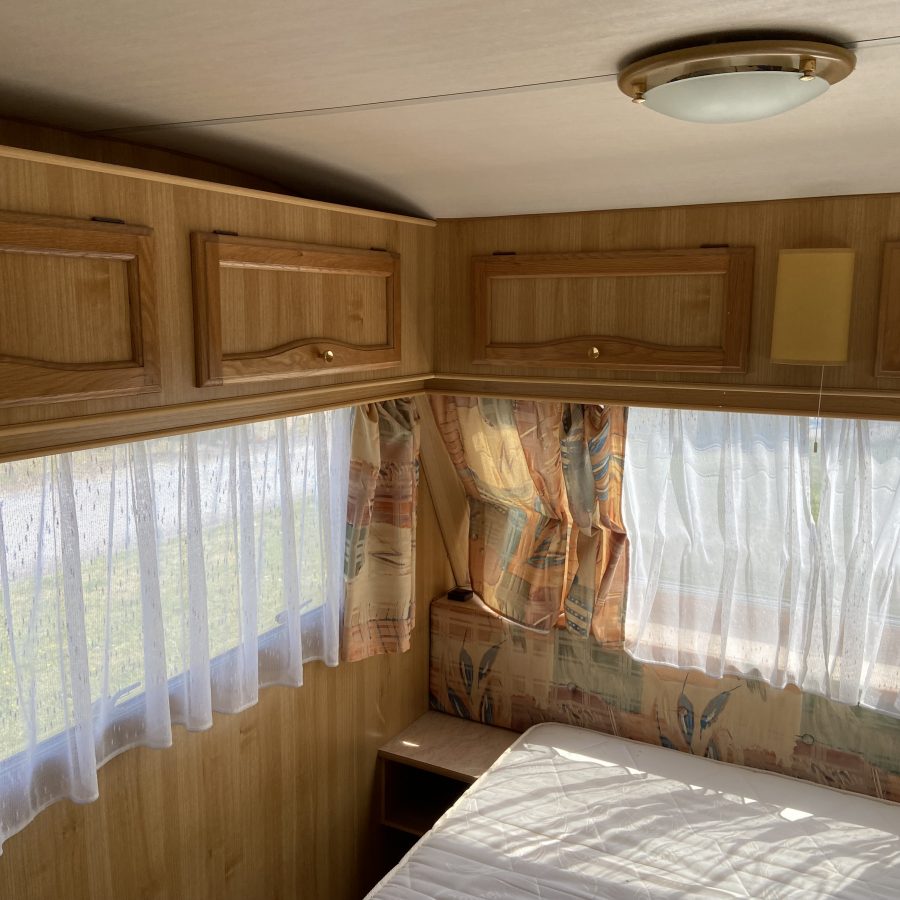 Caravane Sun Roller 1997 – Confort, solidité et bon état général occasion