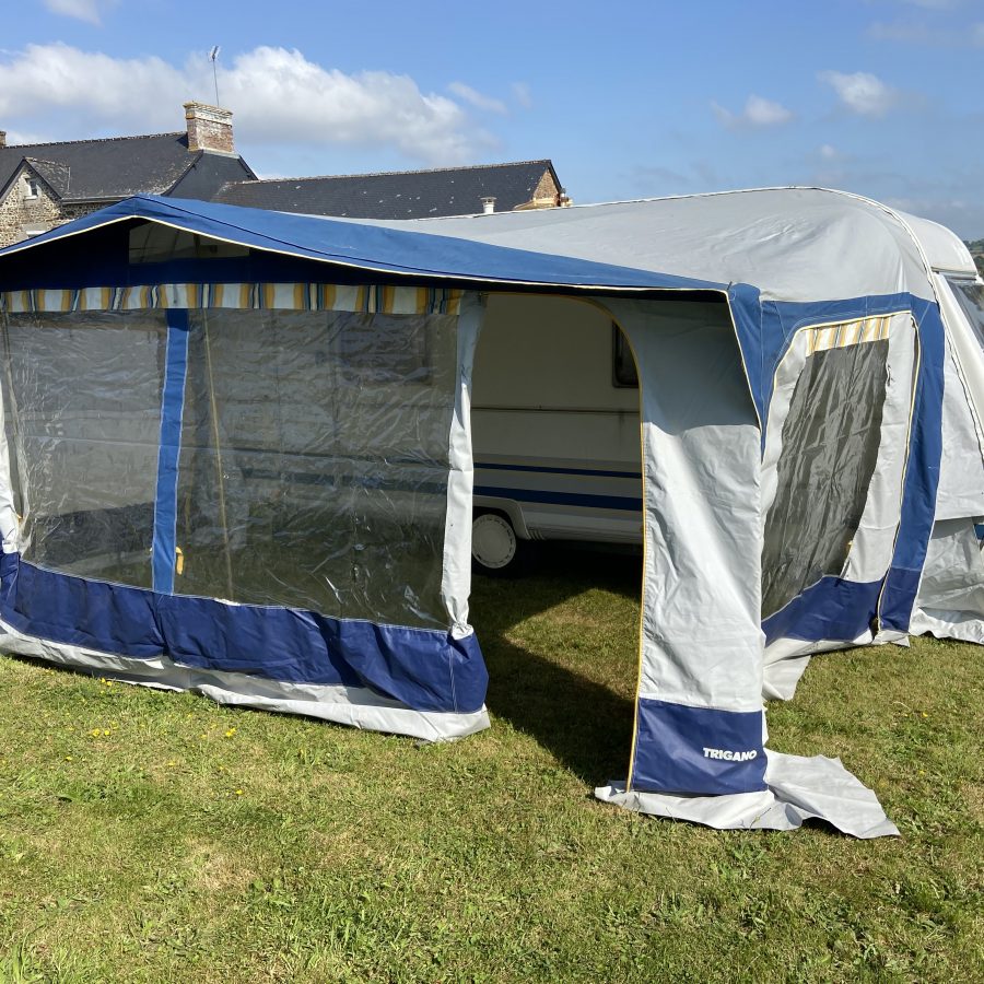 Caravane Sun Roller 1997 – Confort, solidité et bon état général occasion