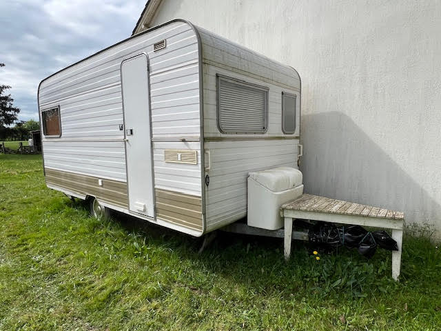 Caravane Trigano Odyssée Vintage 1975 – 4/5 couchages – Bon état – Chauffage gaz, coccasion