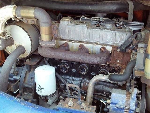 Hitachi EX40, (2000), 4600 heures + 3 Godets – occasion