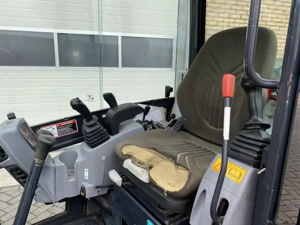 Kubota KX019-4, (2012), 8386 heures, 1.8T, + 3 Godets – occasion