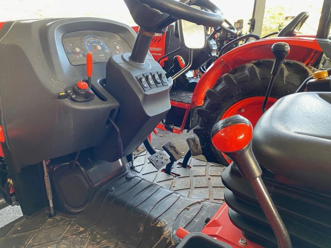 Micro Tracteur Compact Kioti CK5030 Neuf 50 CV Transmission Mécanique Hydrostatique Cabine Climatisée