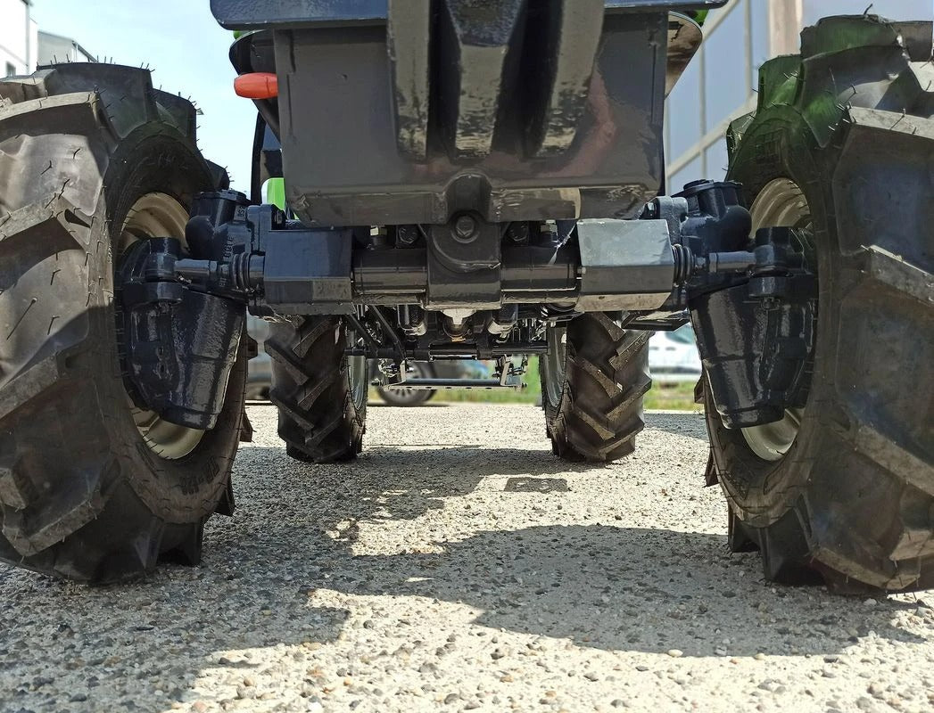 Micro Tracteur Preet Avenger 26 CV HST Neuf Transmission Hydrostatique Moteur Mitsubishi 3 Cylindres 4 Roues Motrices Direction Assistée