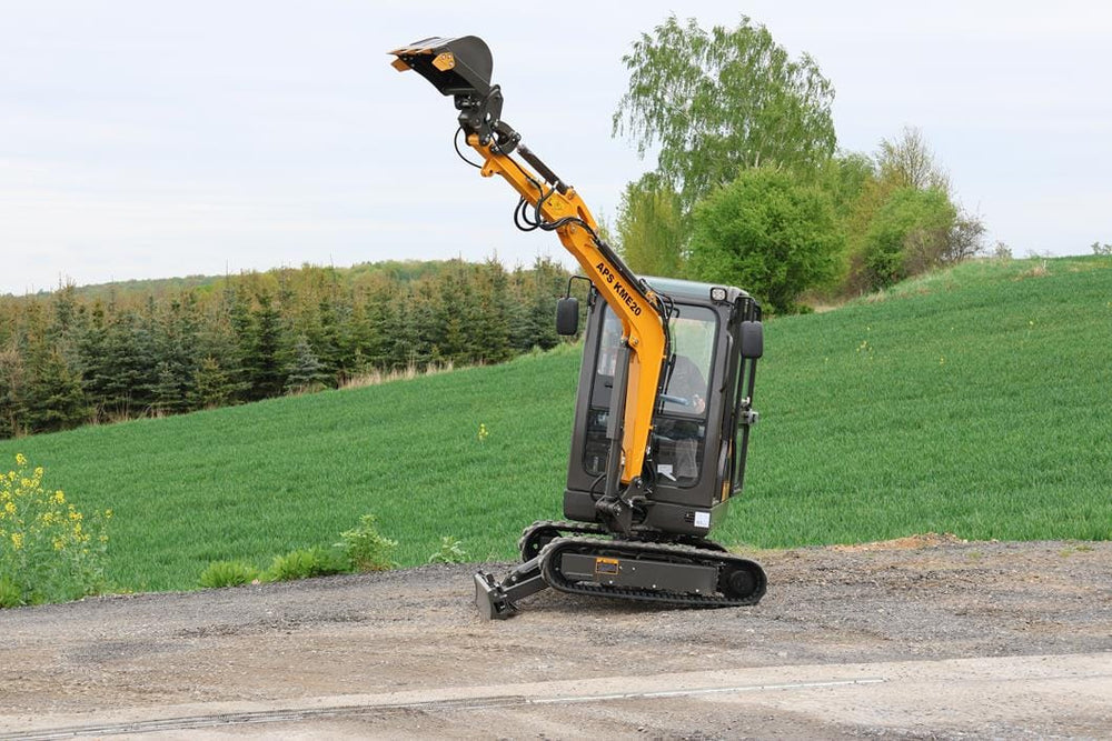 Mini-pelle APS KME20 2000 kg bras pivotant chenilles caoutchouc moteur diesel 20 CV Stage V neuve