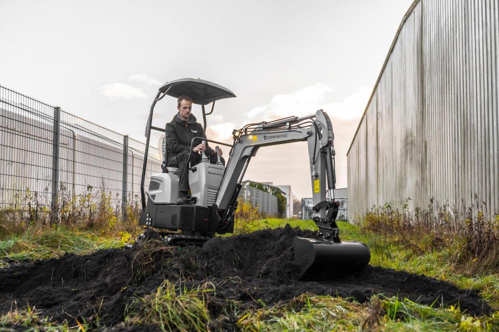 Mini-pelle Bobmaster Premium – 1940 kg, diesel Yanmar, bras articulé neuve