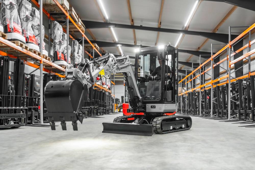 Mini-pelle Bobmaster Ultimate neuve – 2680 kg, diesel Yanmar, bras articulé neuve