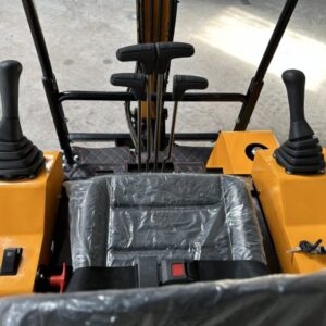 Mini Pelle TERRA CS 15.R – Moteur Diesel 22,4 CV, 1450 kg, Déport de bras hydraulique neuve