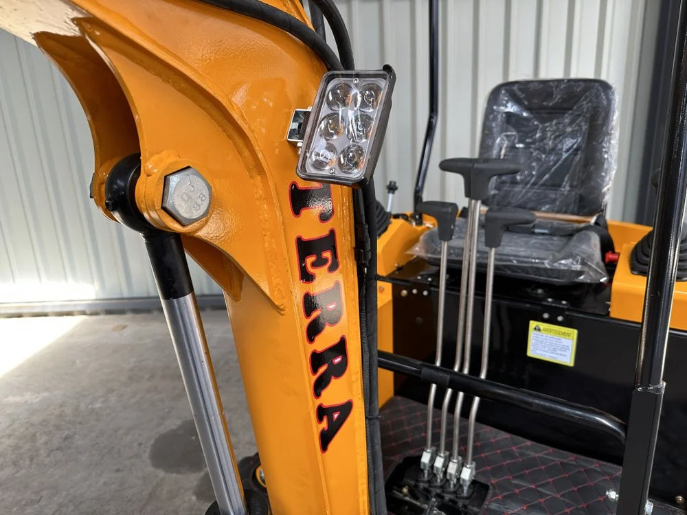 Mini Pelle  TERRA CS24.R – Diesel 24 CV, 2 180 kg, Déport Hydraulique, Voie Variable neuve