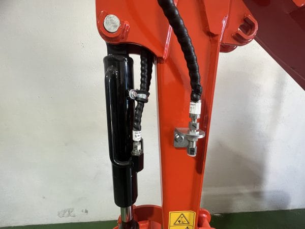 Pelle Rotative BAIMSE 1800 kg Moteur Kubota 3 Cylindres 15,5 kW Rotation 360° neuve